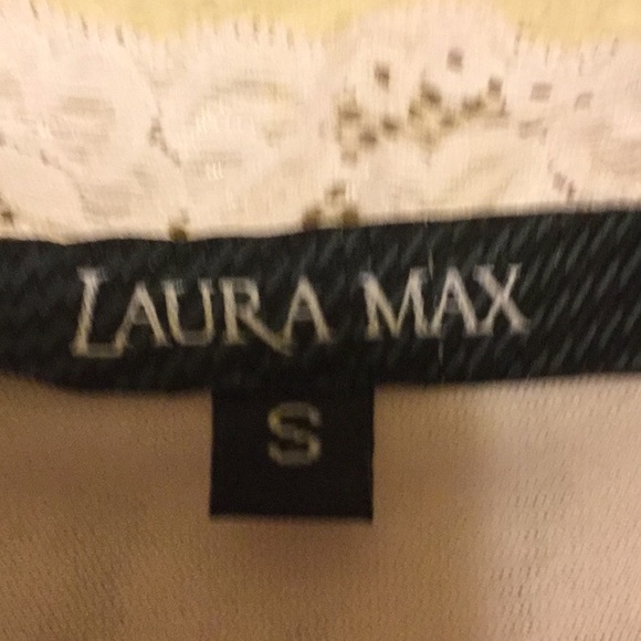 Laura Max top with Bling around the neck!❣️❣️ - Picture 2 of 5